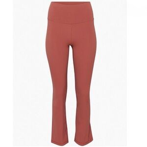 Aritzia TnAction TNABUTTER™ CHEEKY FLARE HI-RISE LEGGING in RED ARGIL